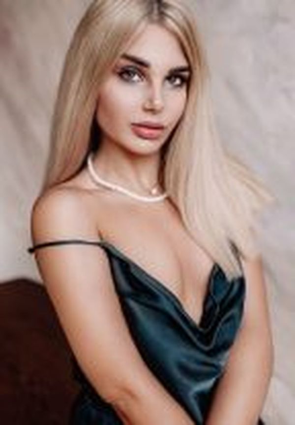 Nadya20, 31, Pécs - Dél-Dunántúl, Indian escorts