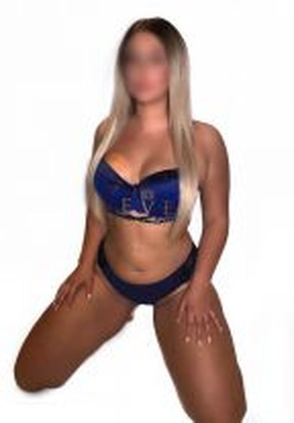 Kubra, 23, Kaposvár - Dél-Dunántúl, Real Escort Sex