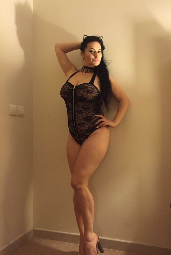 Ezzahrae, 41, Győr - Nyugat-Magyarország, Overnight Escort