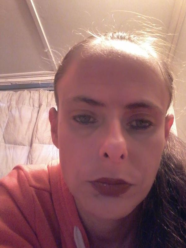 Chedia, 39, Tatabánya - Közép-Magyarország, Mutual masturbation